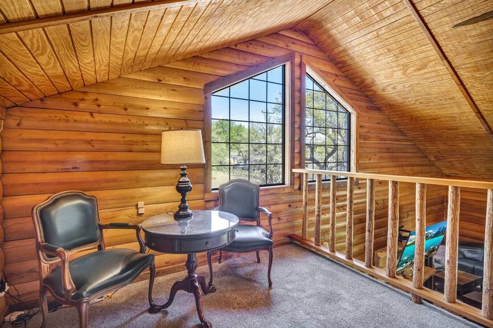 Need to work while at the lake? The loft has a perfect space for you!e