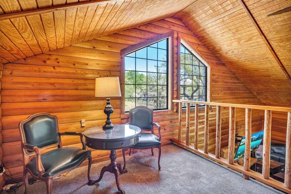 Need to work while at the lake? The loft has a perfect space for you!e