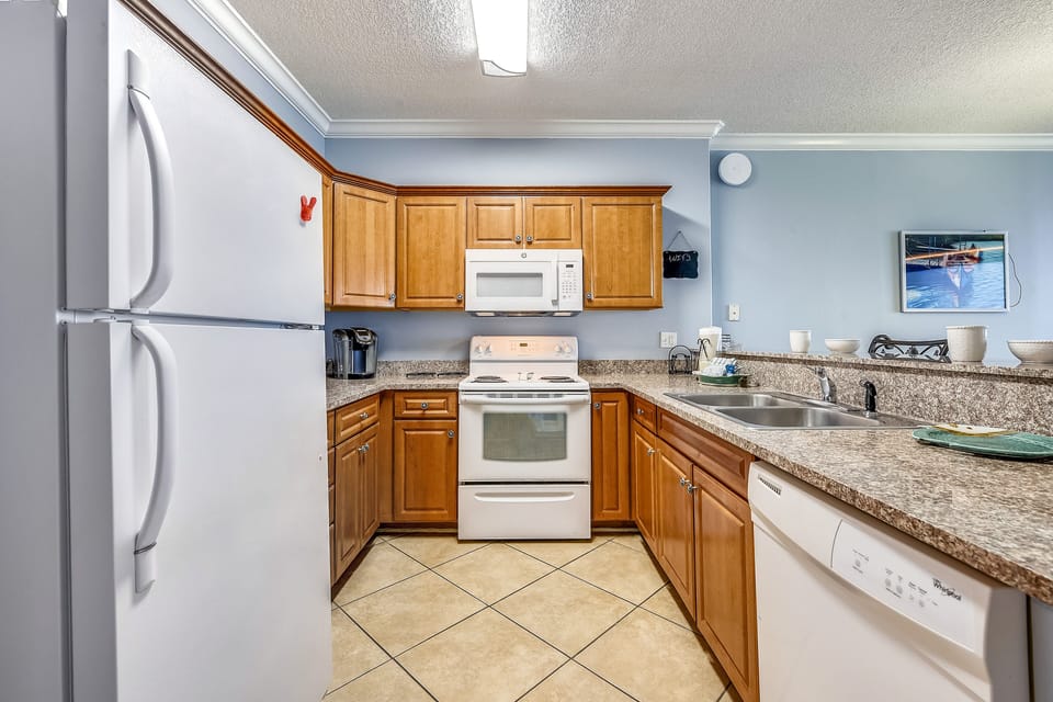 Full Size Kitchen