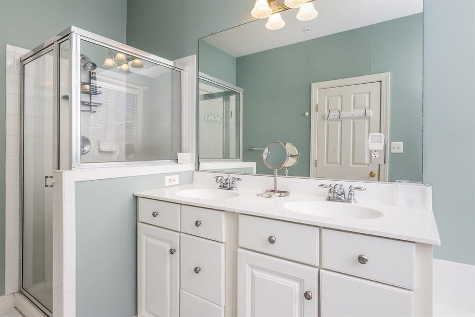 Sunset Island 10 Beach Side Drive Master Bathroom