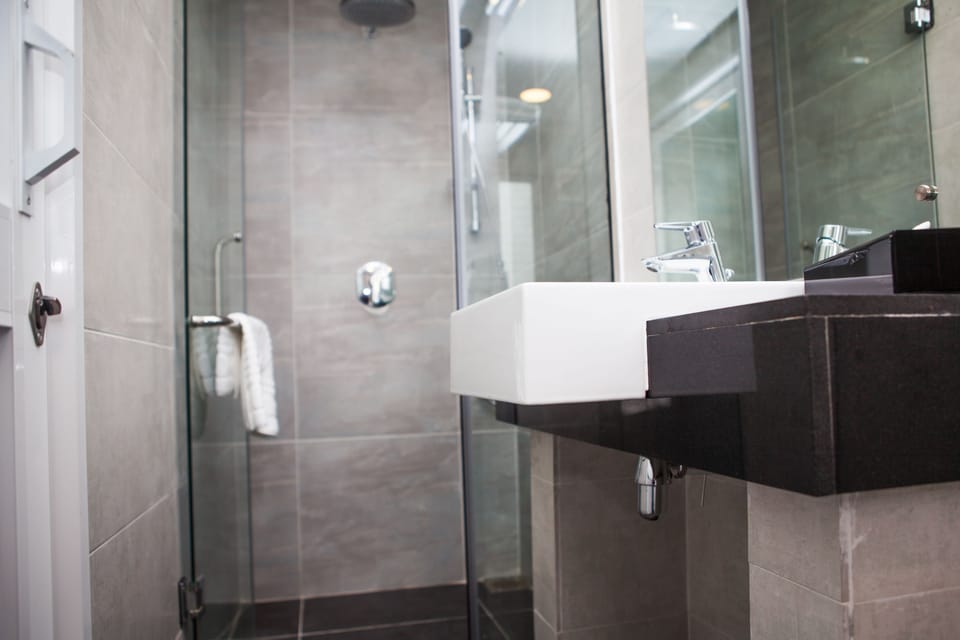 Free toiletries, towels