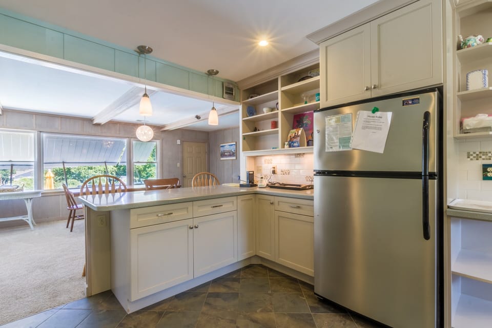 4601: Sandy Bluff | Kitchen/Breakfast Bar