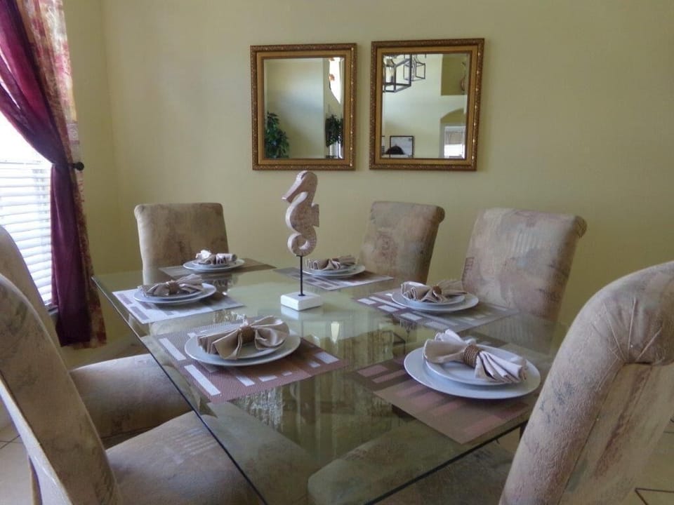 Dine in Comfort.jpg