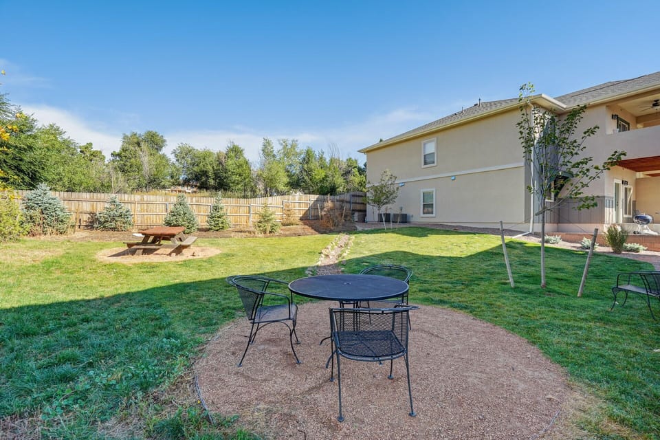 Shared open space-pet area