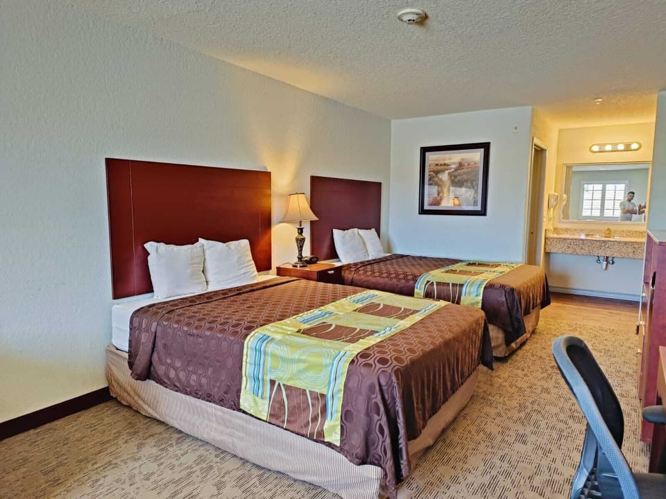Desk, iron/ironing board, free WiFi, bed sheets