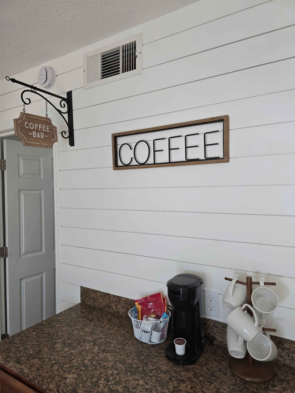 Start your morning with your favorite cup of coffee ☕️ 