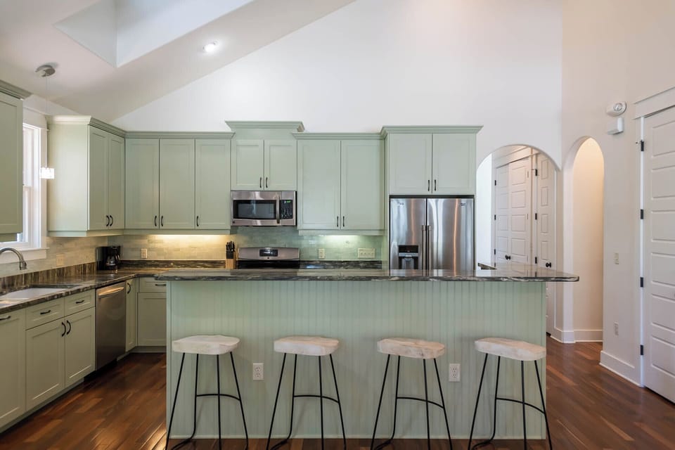 Kitchen (2), Towards Bedrooms