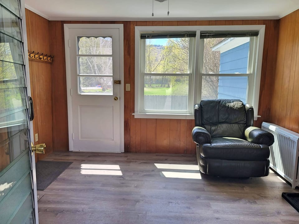 Entry area