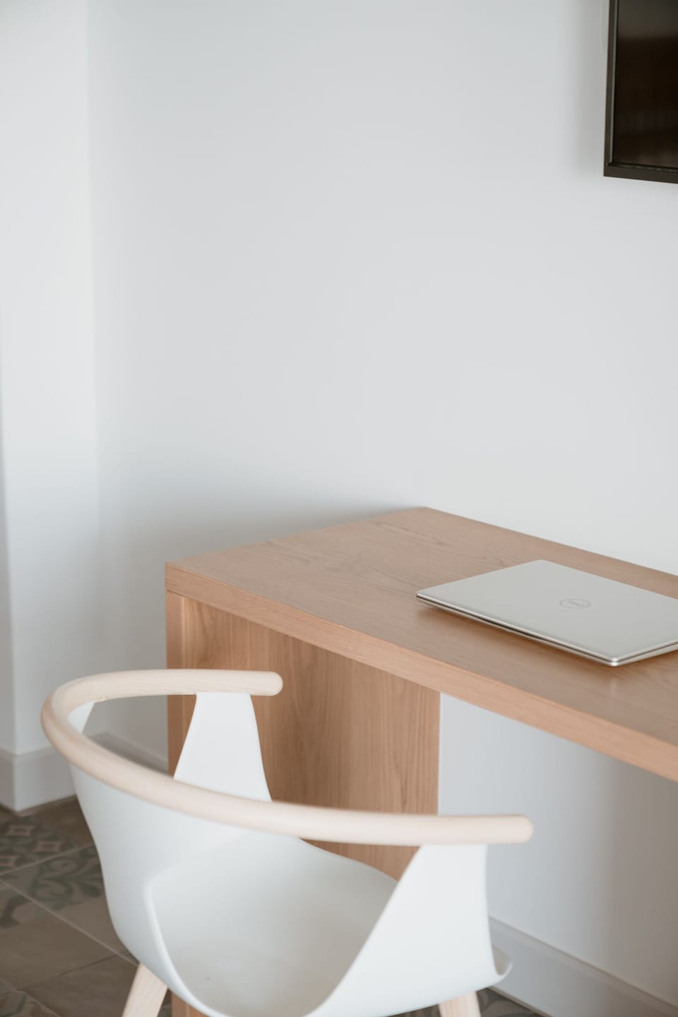 Superior Suite with Sea View and Outdoor Hot Tub | 1 bedroom, desk, laptop workspace, soundproofing