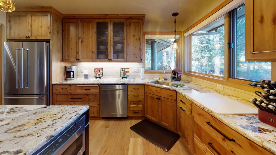 31-Winners-Circle-Kitchen