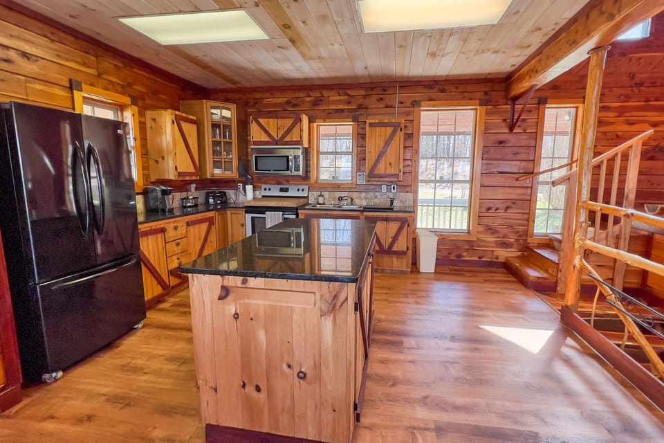 Full kitchen on main level