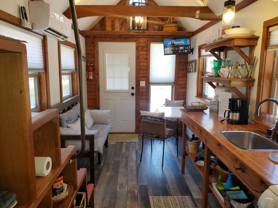 Very comfortable tiny home.