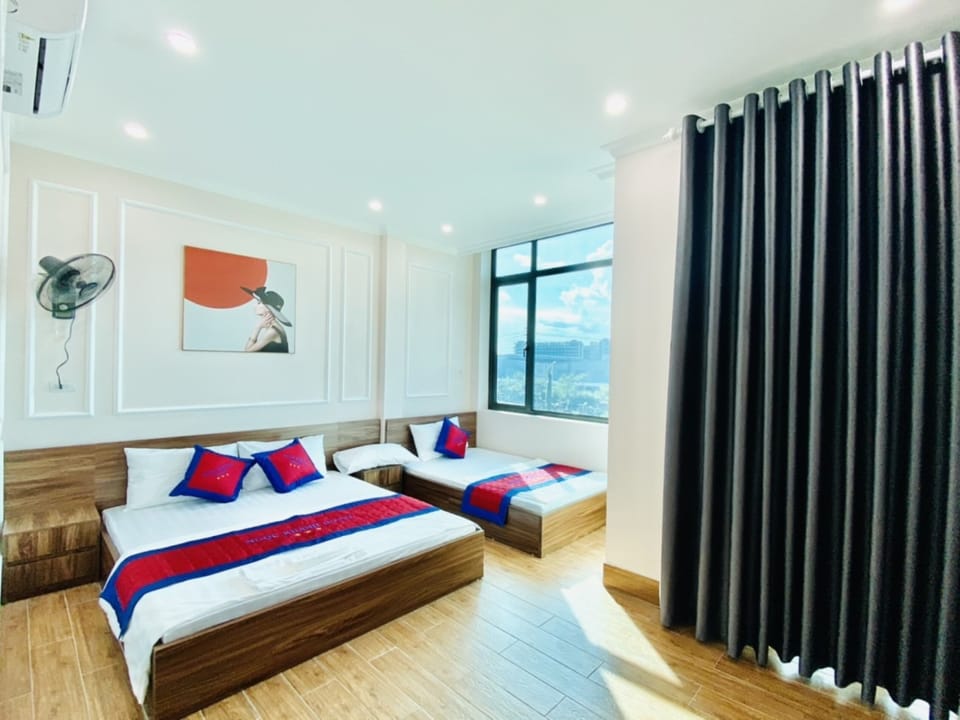 Family Room | Minibar, laptop workspace, WiFi (free), individually decorated