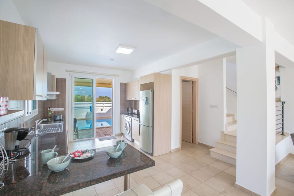 Villa, 3 Bedrooms, Balcony, Ocean View | Private kitchen