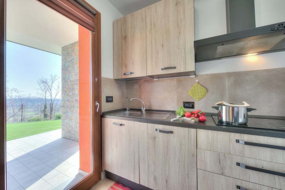 Family House, 2 Bedrooms, Microwave (Villa Teresa Apt Lake Garda View 2BR) | Private kitchen | Coffee/tea maker, fridge, microwave, stovetop