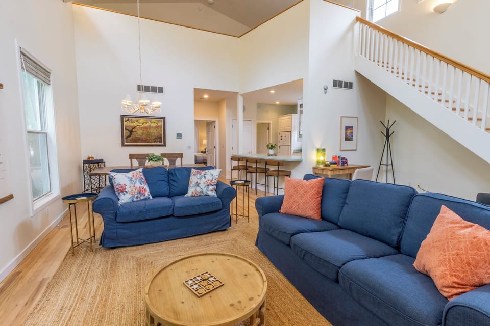 Main Level | Living Room | Dining | Kitchen