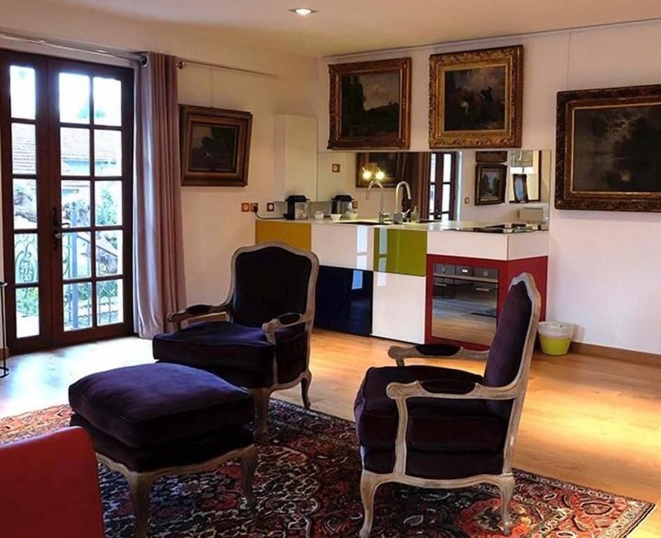 Individually decorated, individually furnished, free WiFi, bed sheets