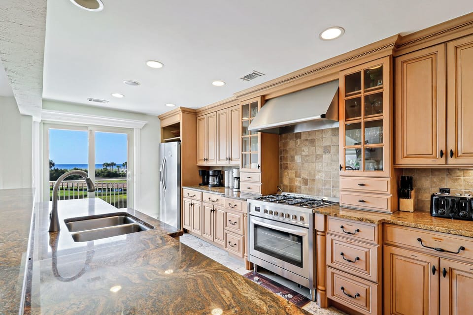 26 Bradley Circle | Kitchen - 26 Bradley Circle | Kitchen
