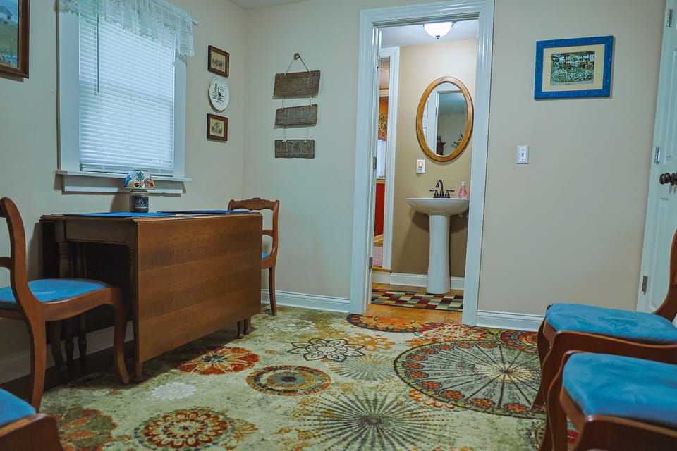 Dining room with extendable table if you prefer fancy!