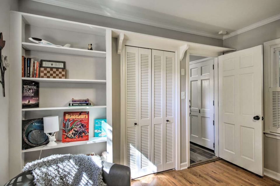 Bunk Room (Main Level)