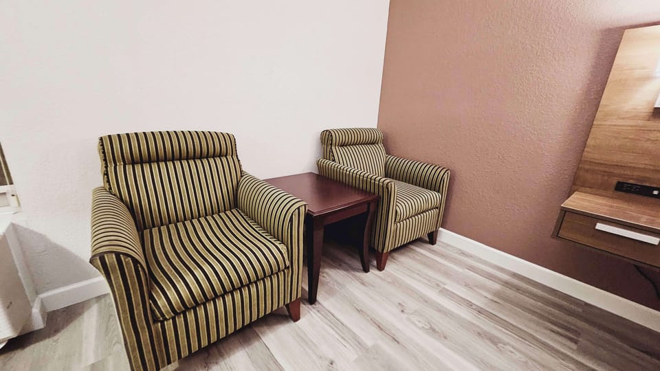In-room safe, individually decorated, individually furnished, desk