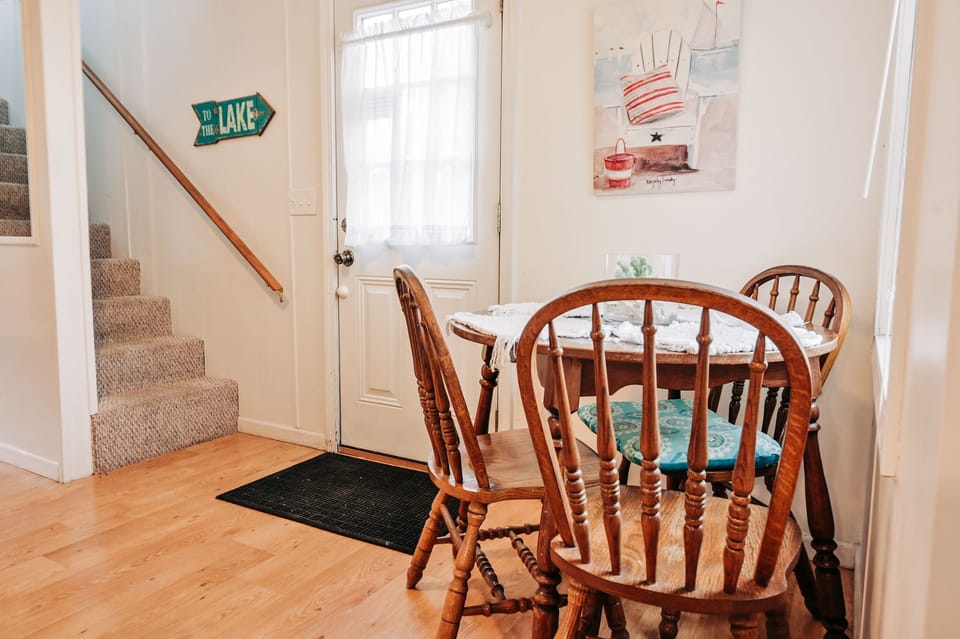 Classic Cottage | Dining room