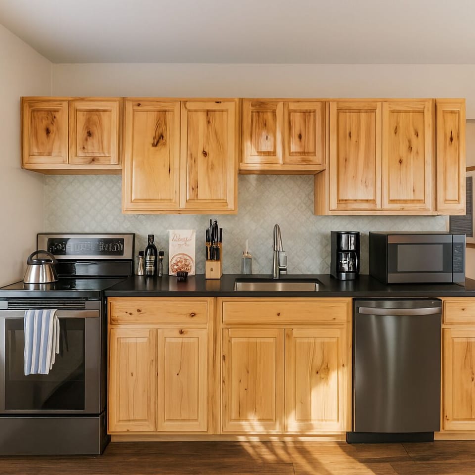 This kitchen is perfect to start your morning with a fresh brew