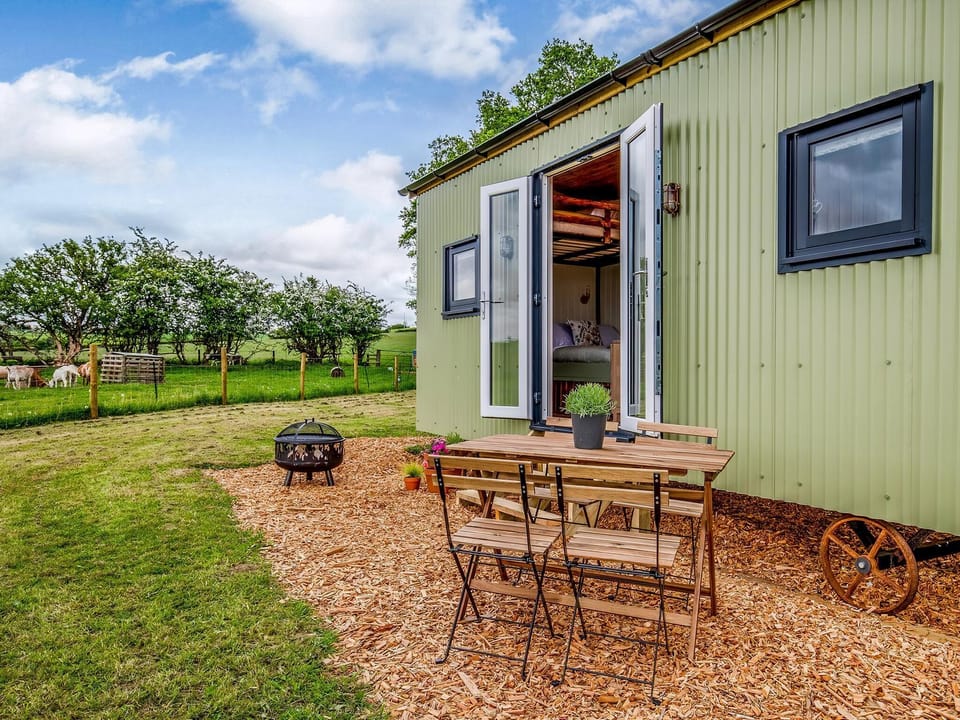 Exterior | Foxglove - Meadows Huts, Parwich, near Ashbourne