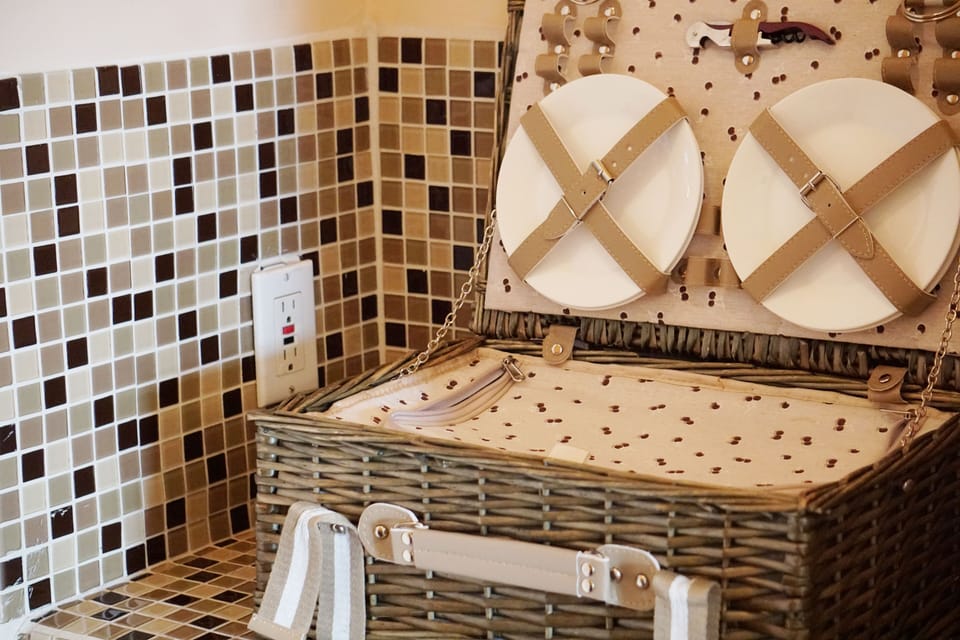 Wet bar with accessories. Picnic basket ideal for hiking in nearby Griffith Park