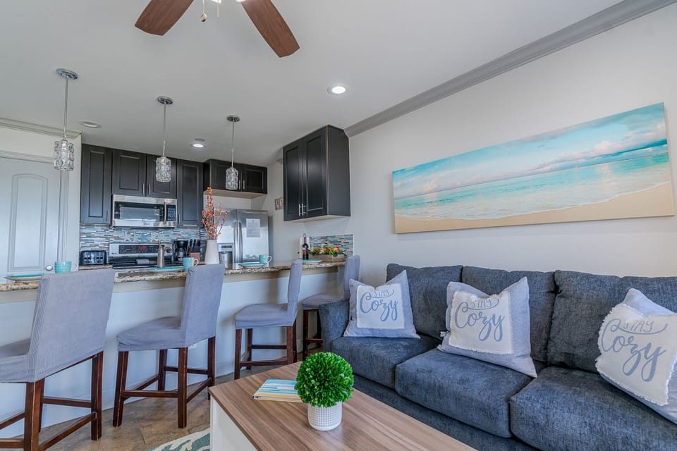 Full size stainless appliances!