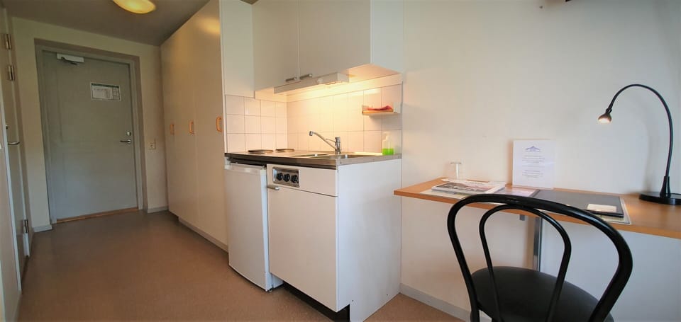 Standard Single Room | Private kitchen