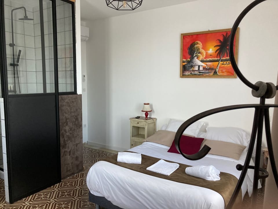 Standard Double Room | Desk, laptop workspace, WiFi (free), individually decorated