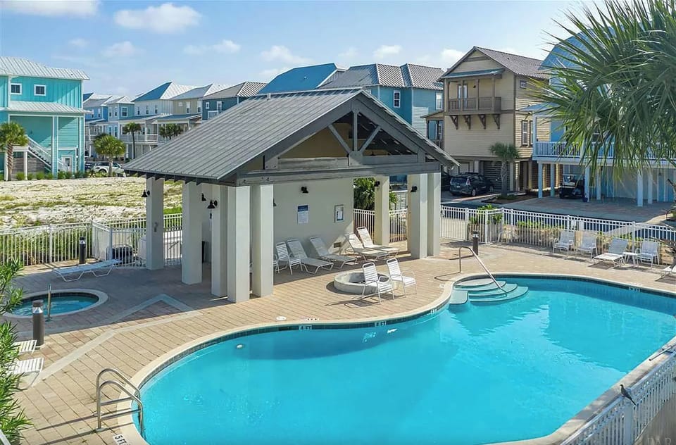 Community Pool and spa