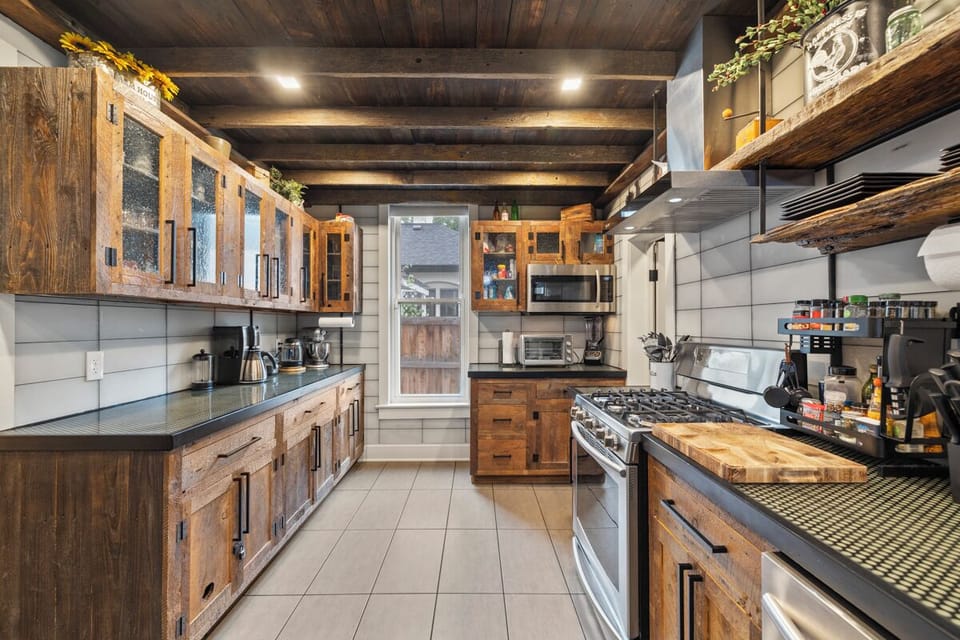 Kitchen (1)