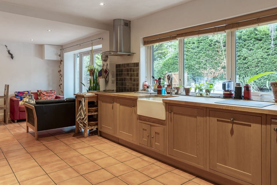 Traditional Villa, Private Bathroom, Garden View (Exclusive Private Use) | Shared kitchen | Full-size fridge, microwave, oven, stovetop