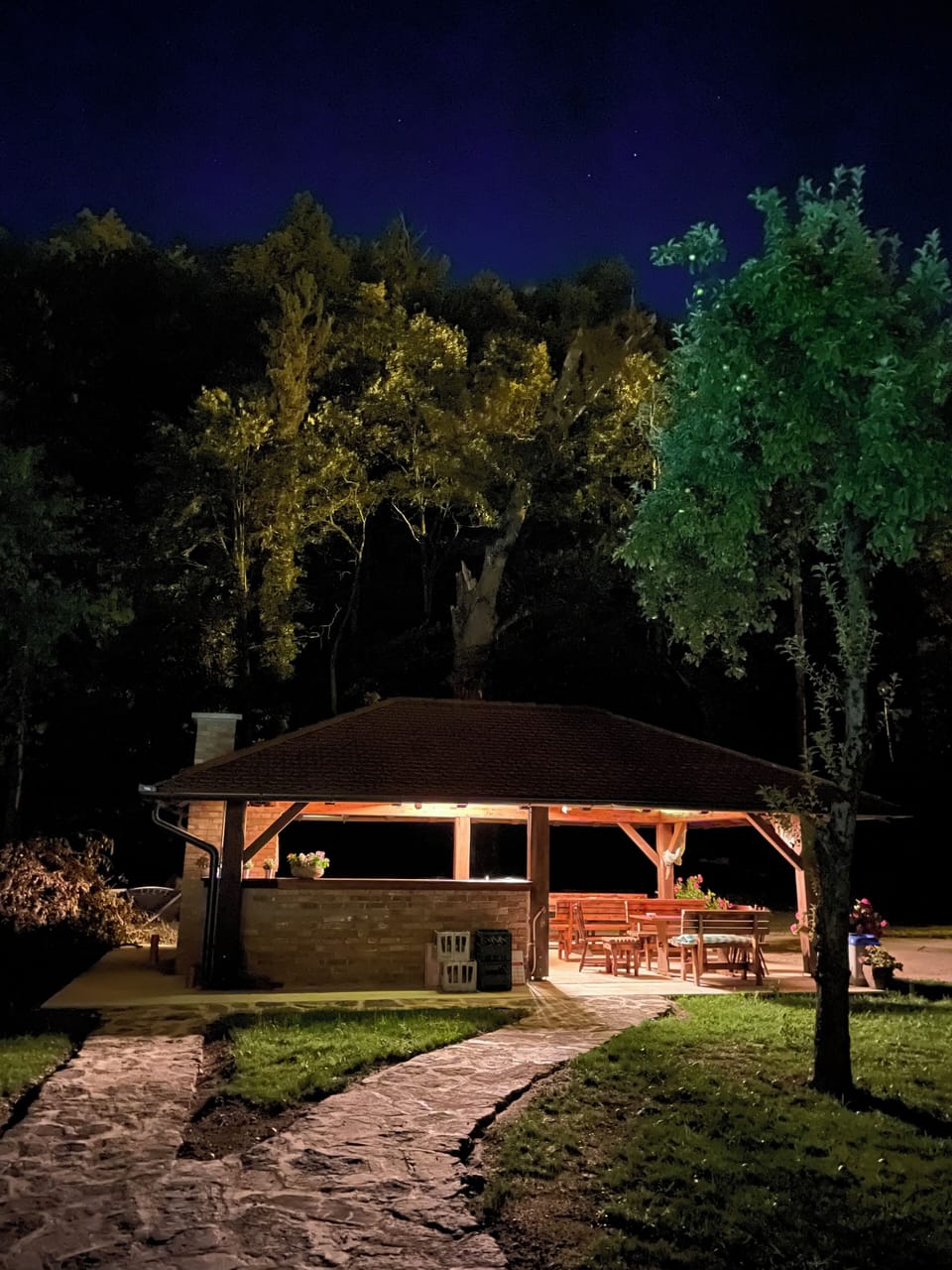 Outdoor dining