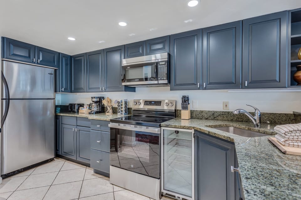 Full kitchen with updated appliances