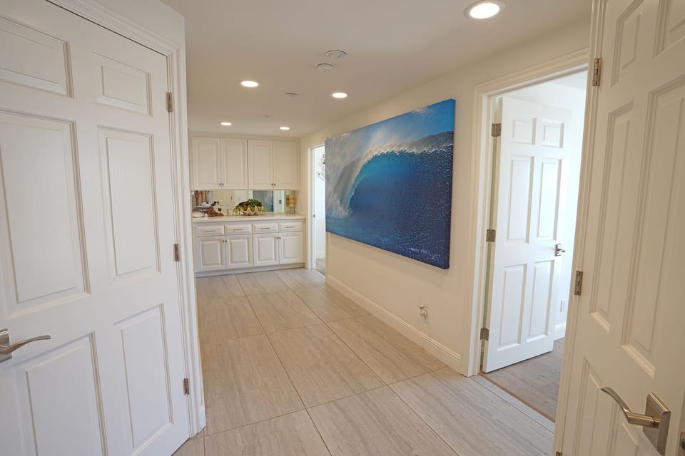 First floor entryway 