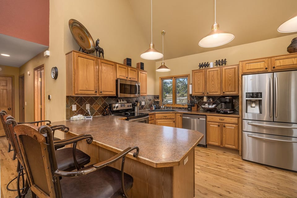 Kitchen With All Amenities 