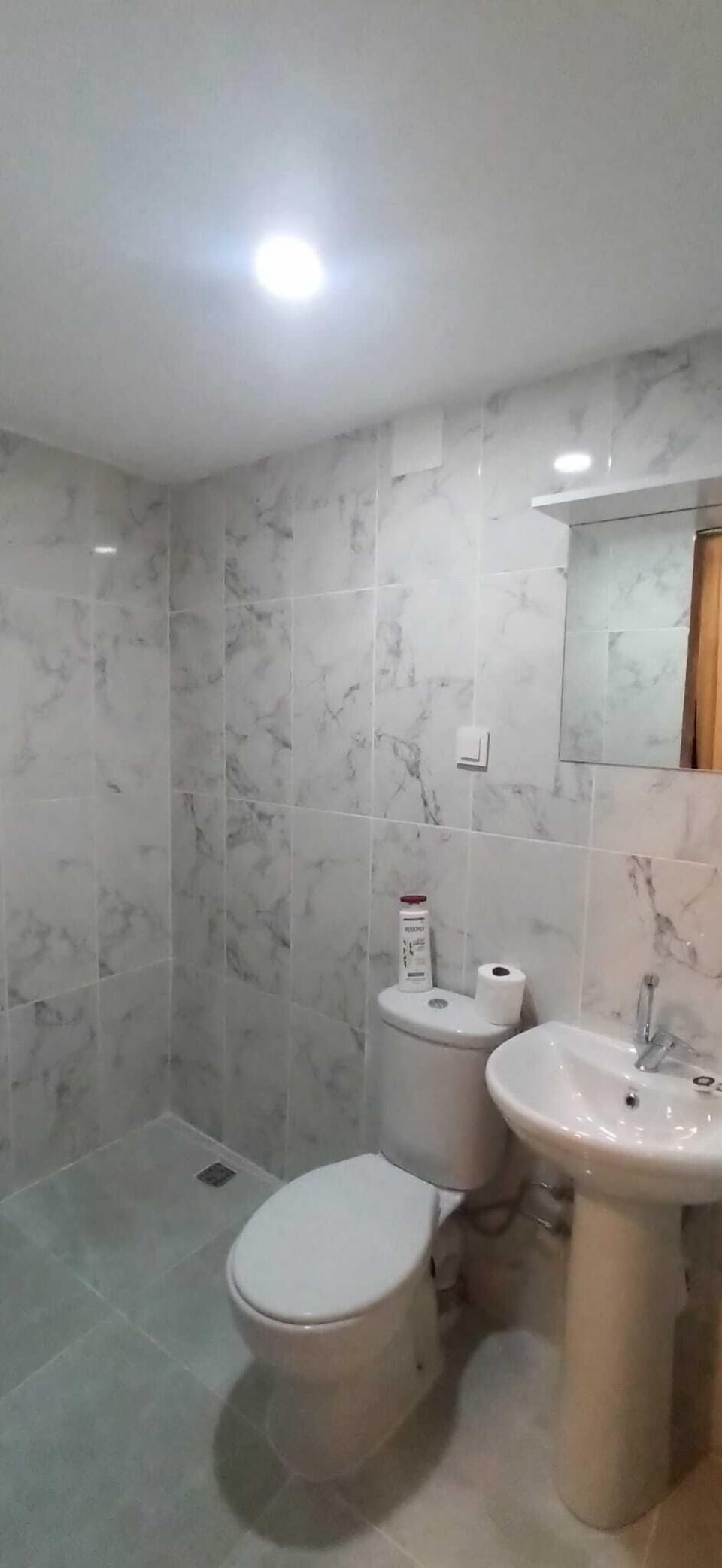 Shower, rainfall showerhead, hair dryer, slippers