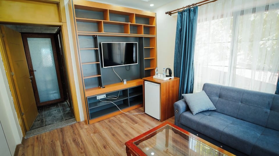 Grand Villa With Private Pool | Hypo-allergenic bedding, minibar, soundproofing, iron/ironing board