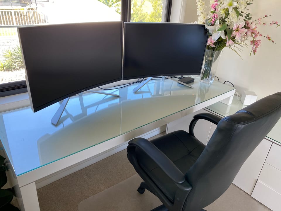 Computer workstation