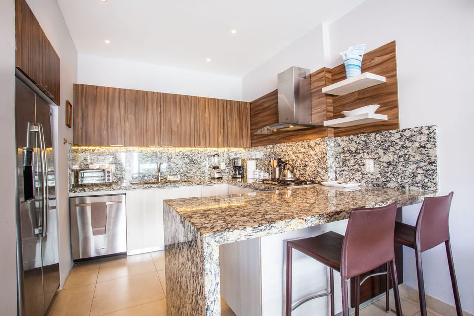Prepare full meals in the kitchen