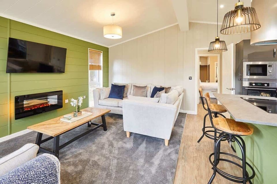 The Cabin In The Woods, Egton - Host & Stay