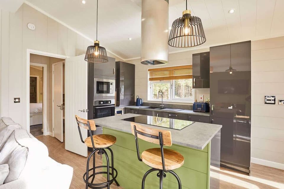 The Cabin In The Woods, Egton - Host & Stay