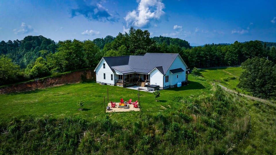 Welcome to Brackens View Retreat!