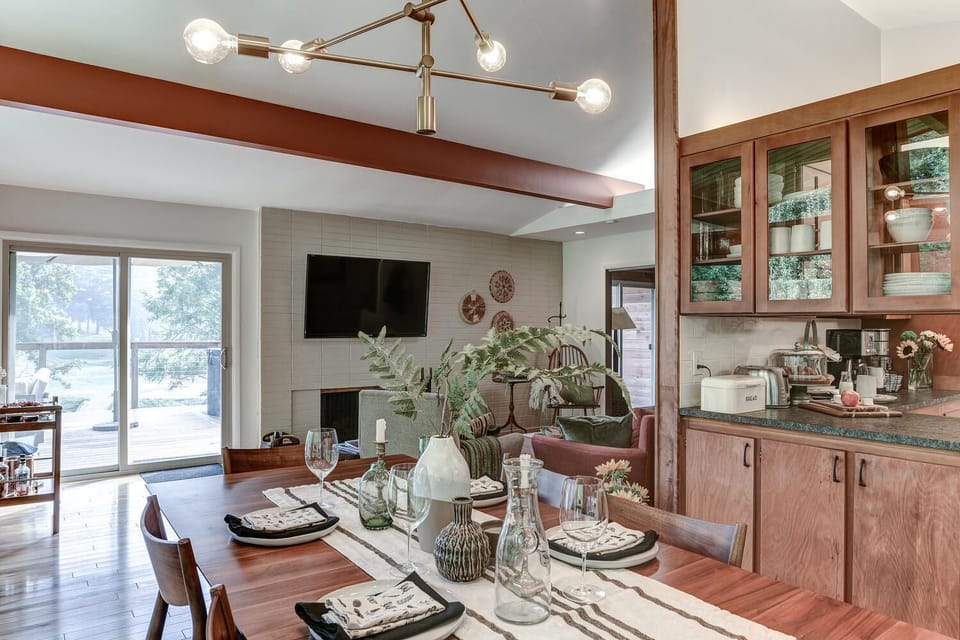 Bright and Airy Dining Room