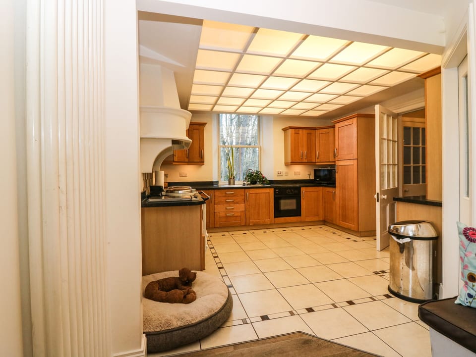 Cottage | Interior