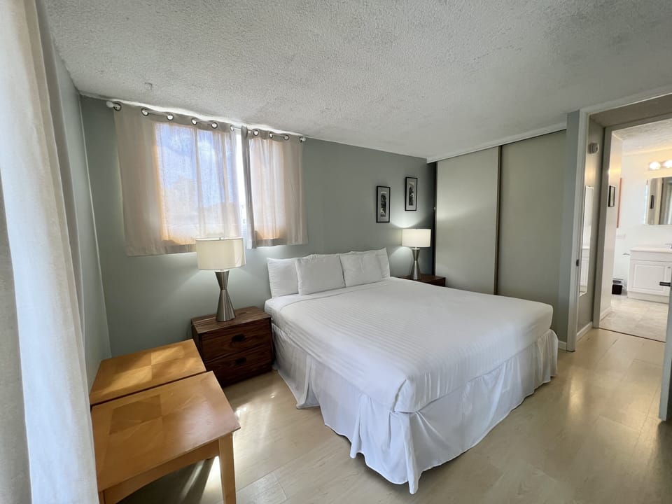 King Bedroom - King Bedroom