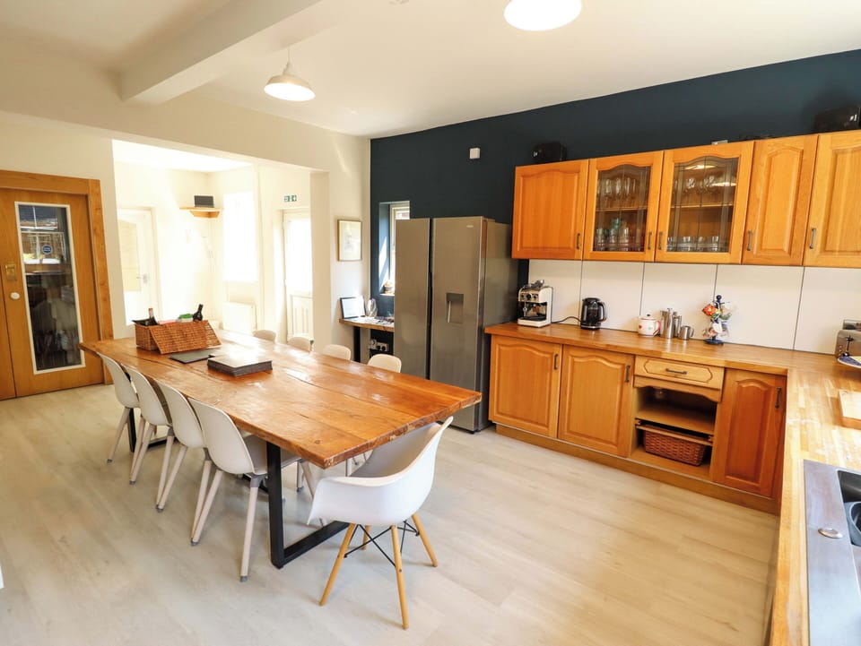 Cottage | Interior